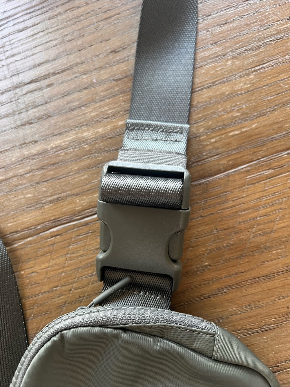 lululemon athletica Gray Green Everywhere Belt Bag with Adjustable Strap - Picture 3 of 10